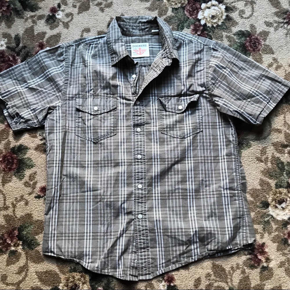 Dockers plaid short sleeve button up shirt
